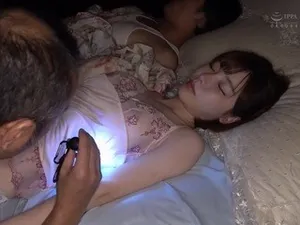 Chăm sóc thằng em họ và cái kết